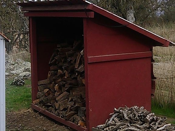 Wood Shed (1 of 2)