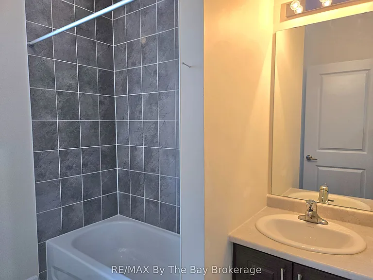 93 Allegra Dr #LOWER — Photo 16