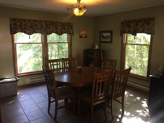 4th image of 7447 Park Dr