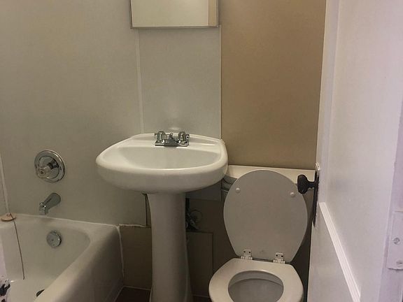 Unit 205 Bathroom