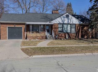 13820 Catalpa St, Southgate, MI 48195