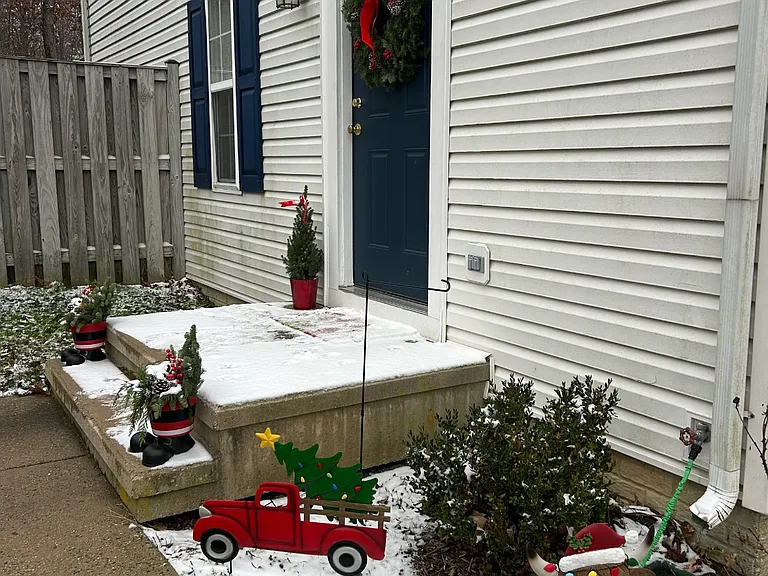 5670 Joseph Ct — Photo 30
