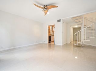 670 Tennis Club Dr #1070, Fort Lauderdale, FL 33311