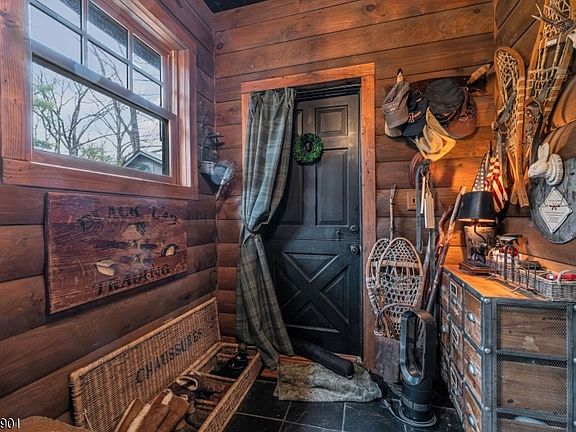 4th image of 26 Short Road