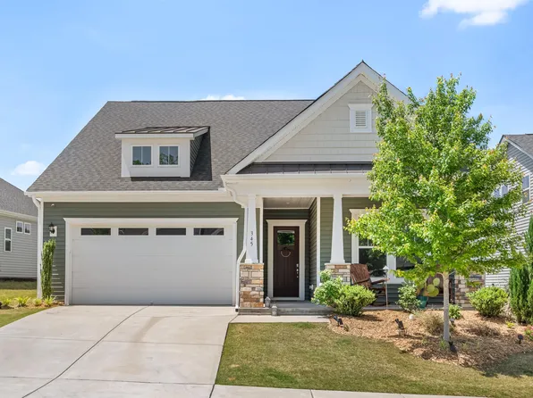 345 Warm Wind Dr, Clayton, NC 27527