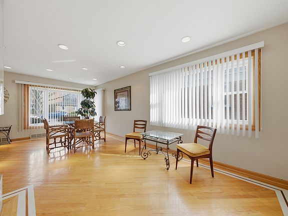 5th image of 7538 E Prairie Rd