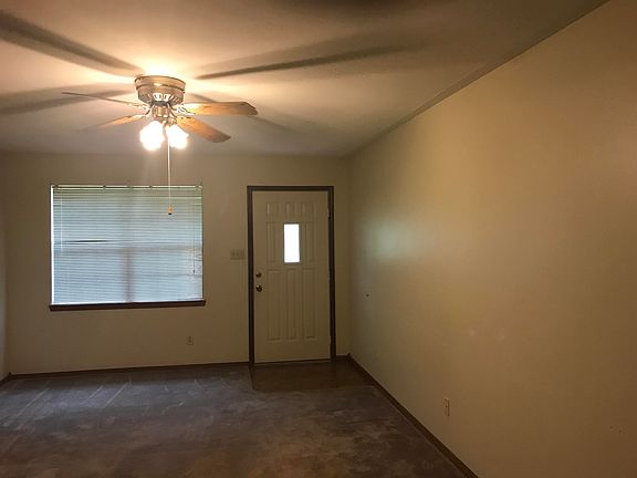 3rd image of 604 E J St