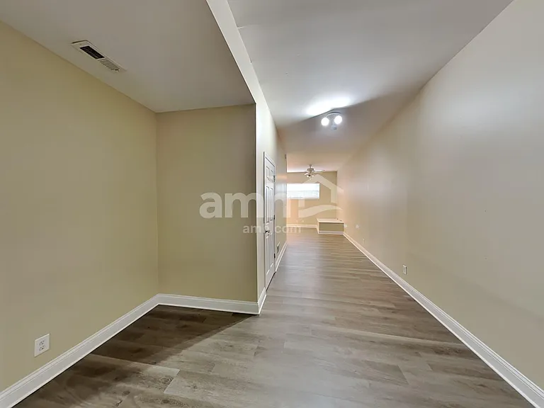 2210 Scheper Ct — Photo 17