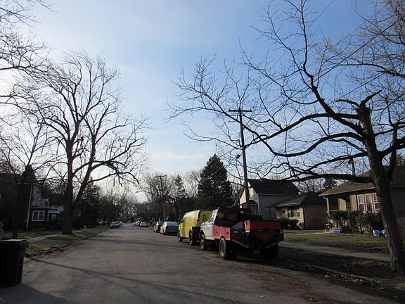 4th image of 345 Calumet Blvd