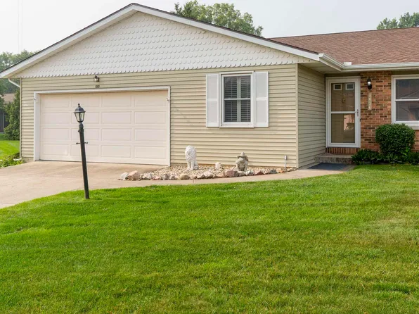 1936 Hampstead Ct, South Bend, IN 46614