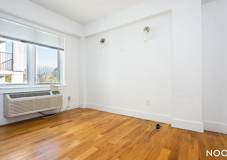 588 Myrtle Ave #502 — Photo 14