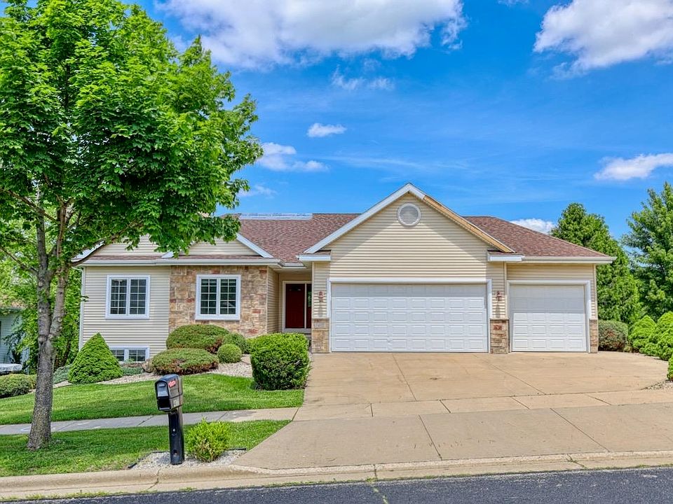1st image of 417 Skyview Dr