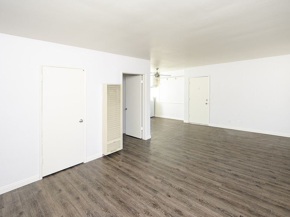 Whitsett Courtyard Apartments 6065 Whitsett Ave North Hollywood CA