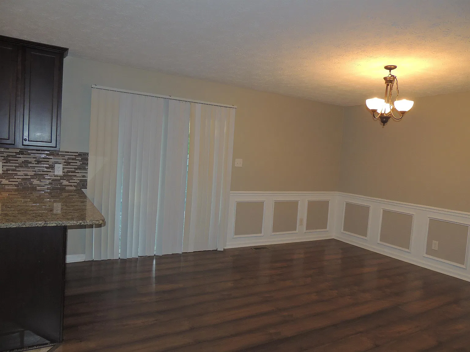 6919 Calamar Dr - 1 — Photo 3