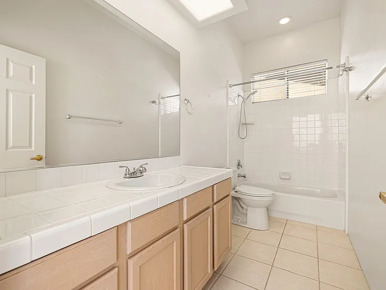 18 Tucson Cir — Photo 28