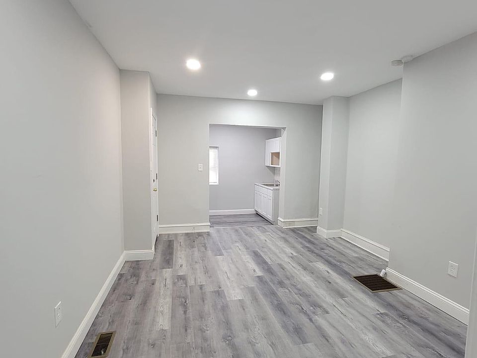 1st image of 2541 Bonnaffon St #1