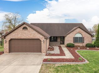 553 Clearwater Blvd, Whiteland, IN