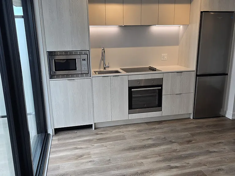 1 Jarvis St #1018 — Photo 4