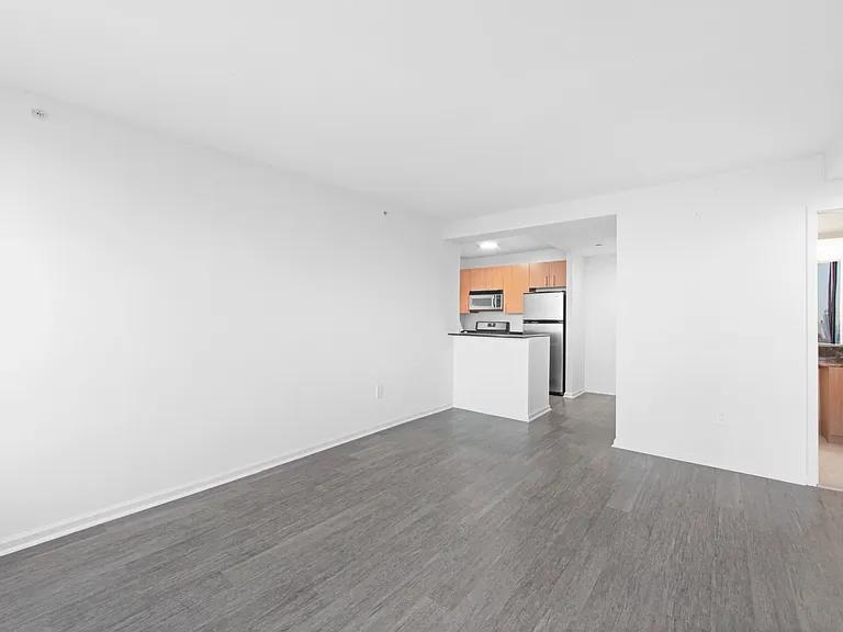 408 E 92nd St #28A — Photo 6