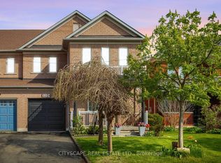 3324 Equestrian Cres, Mississauga, ON L5M6T1