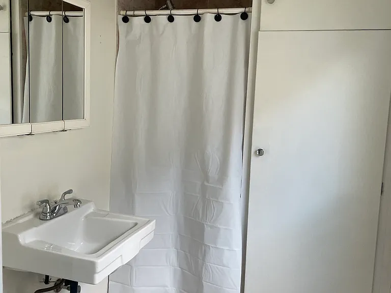 20 Elm St #B — Photo 5