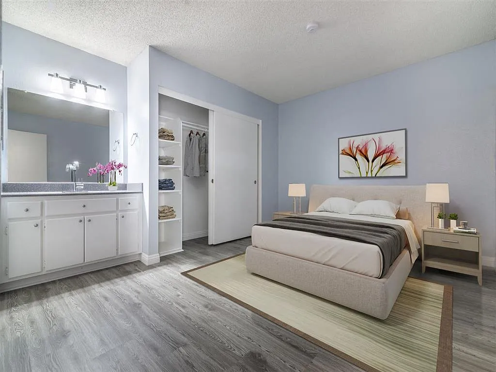 Nova Pointe Apartments — Photo 2