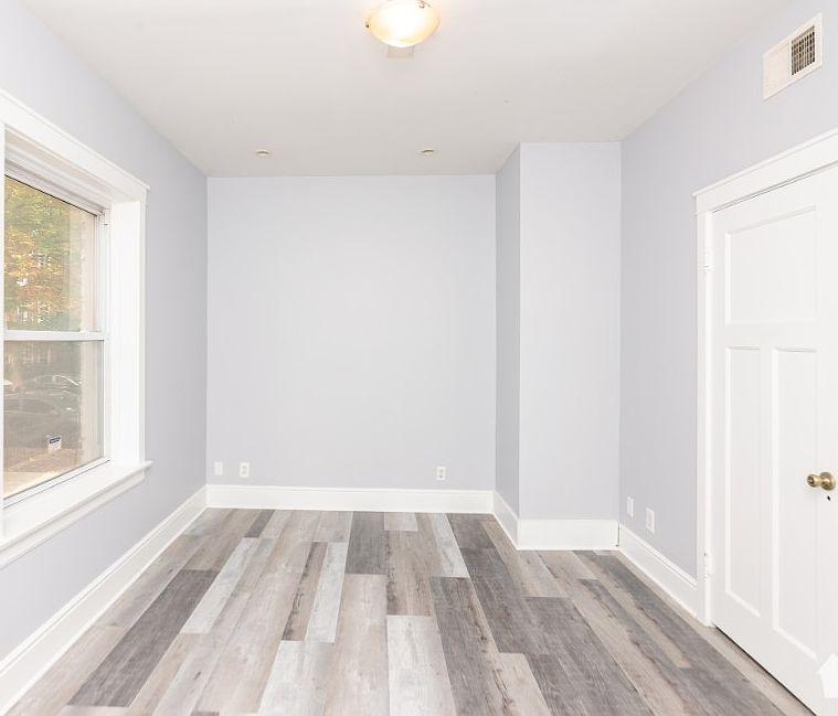 1st image of 809 S Damen Ave #C