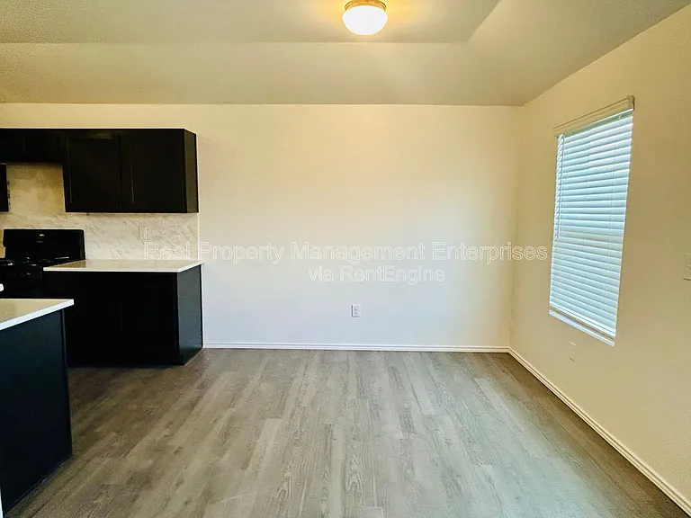 11624 NW 96th St — Photo 11