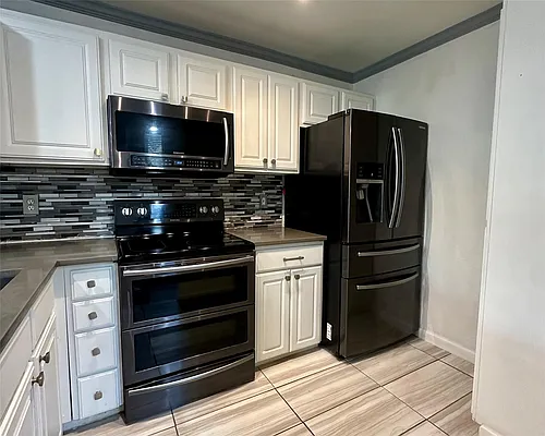 2018 W Rundberg Ln Photo 1