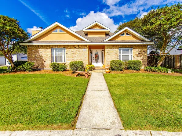 111 Newsom Dr, Houma, LA 70360