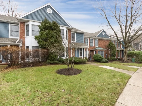 96 Laurel Wood Ct, Rockaway, NJ 07866