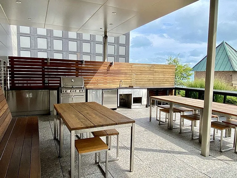Lofts At River East — Photo 41