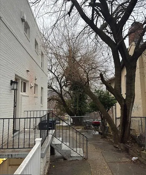 4253 Brooks St NE #1 — Photo 22