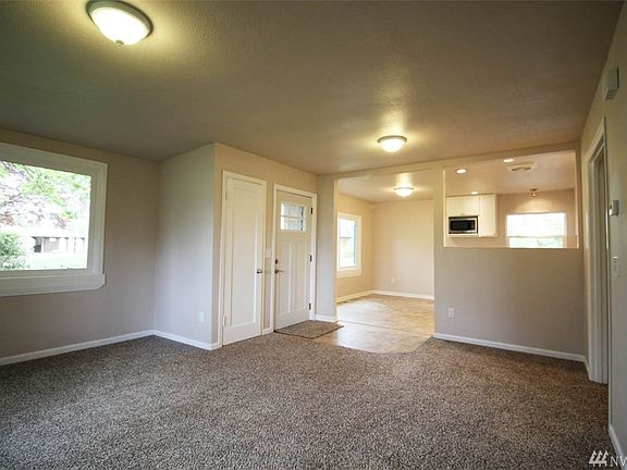 2nd image of 5714 108th Avenue Ct E