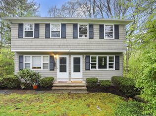 11 E Hills Dr UNIT 11, New Canaan, CT 06840
