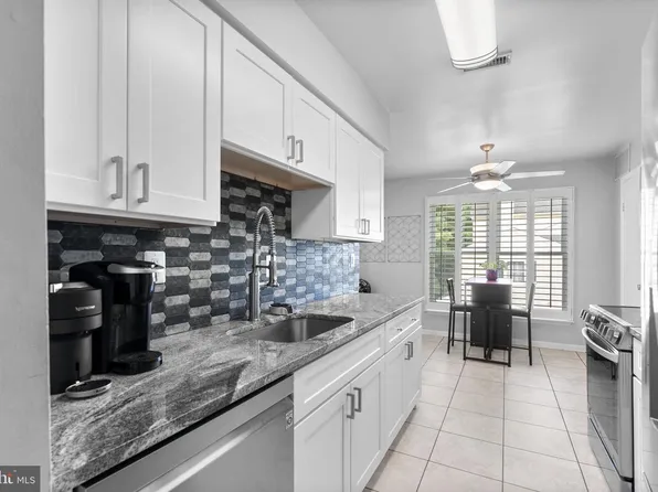 18054 Rolling Meadow Way #259, Olney, MD 20832