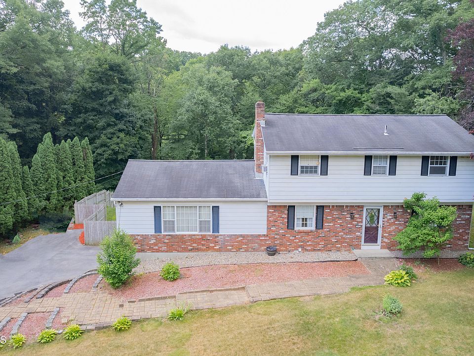 1st image of 15 Glenwood Dr