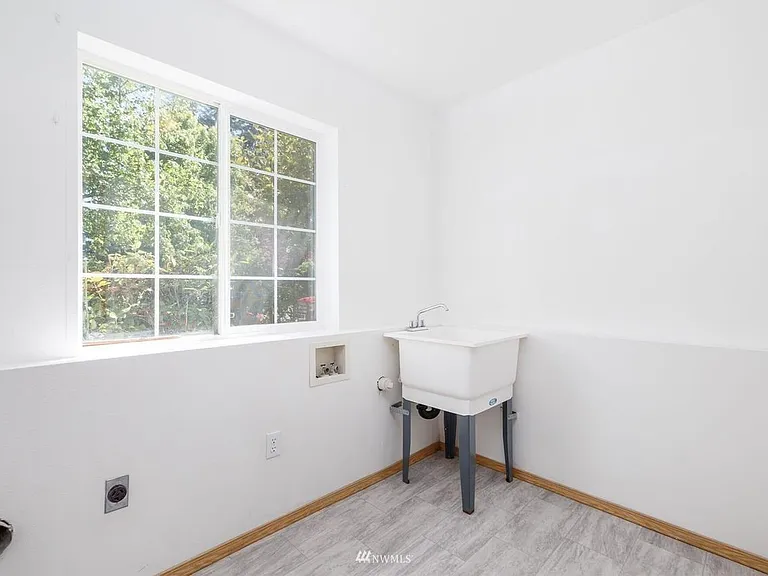 4812 50th Ave SE — Photo 10