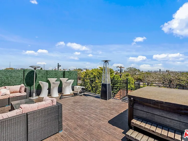 6440 W 87th Pl — Photo 39