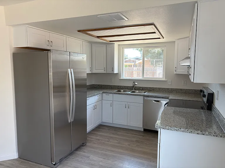28260 Posey Ave — Photo 5