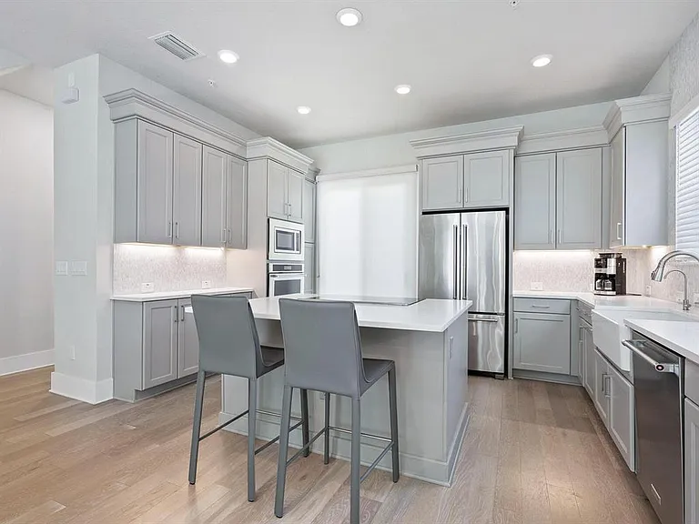 508 Laurel Park Dr — Photo 13