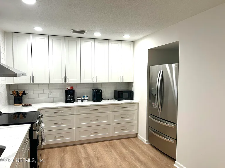 3123 Courtney Woods Ln W — Photo 3