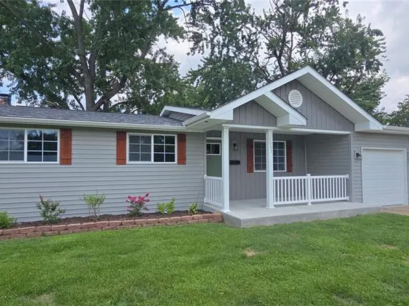 1495 Tahoe Dr, Florissant, MO 63031