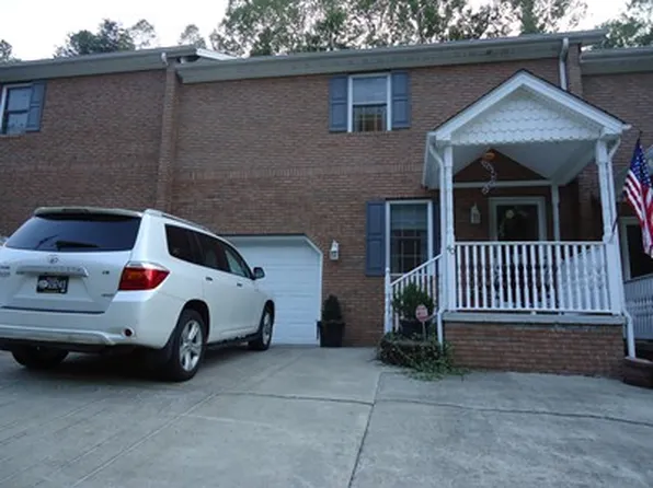 40 Ponderosa Dr, Paintsville, KY 41240