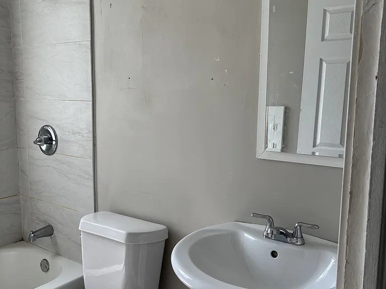 16194 Fielding St #2 — Photo 8