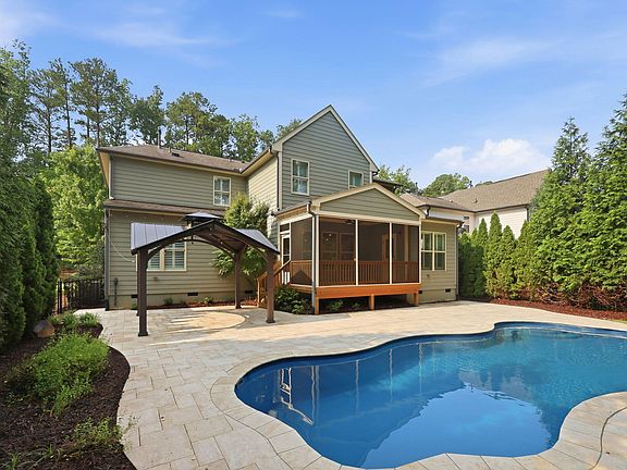 4th image of 125 Oakmere Dr