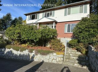 530 E 29th St, North Vancouver, BC