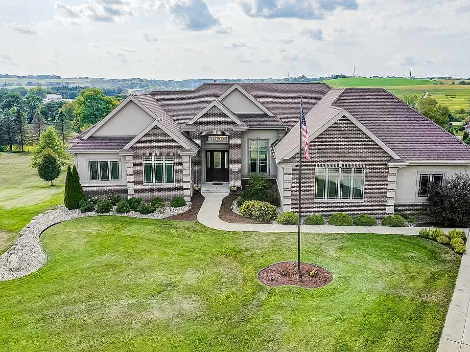 1st image of 6243 Amethyst Dr
