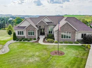 6243 Amethyst Dr, Waunakee, WI 53597