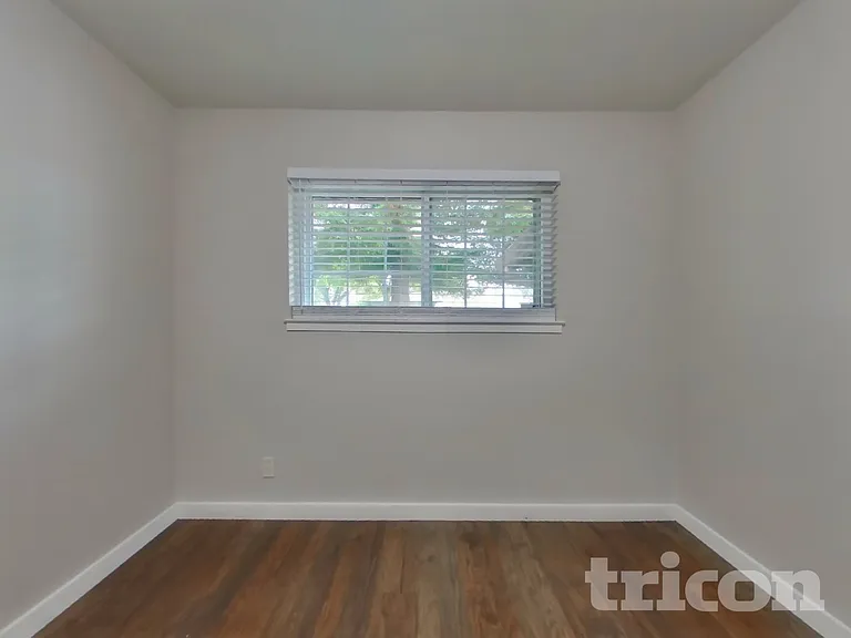 6900 Coronation Ct — Photo 6